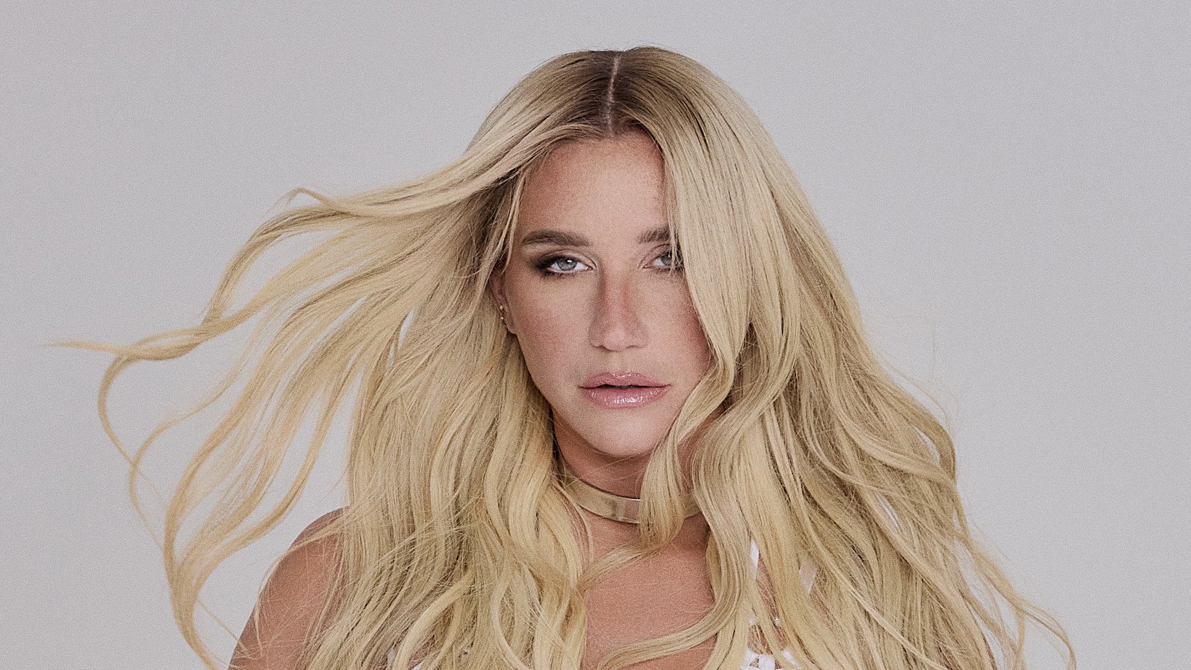 KESHA Premiums: Party Decks, 4Tops, Lounge