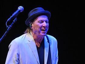 BEAT: Belew/Vai/Levin/Bozzio Performing the Music of KING CRIMSON
