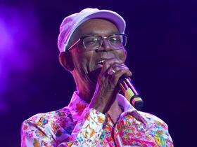 Beres Hammond with Kes The Band