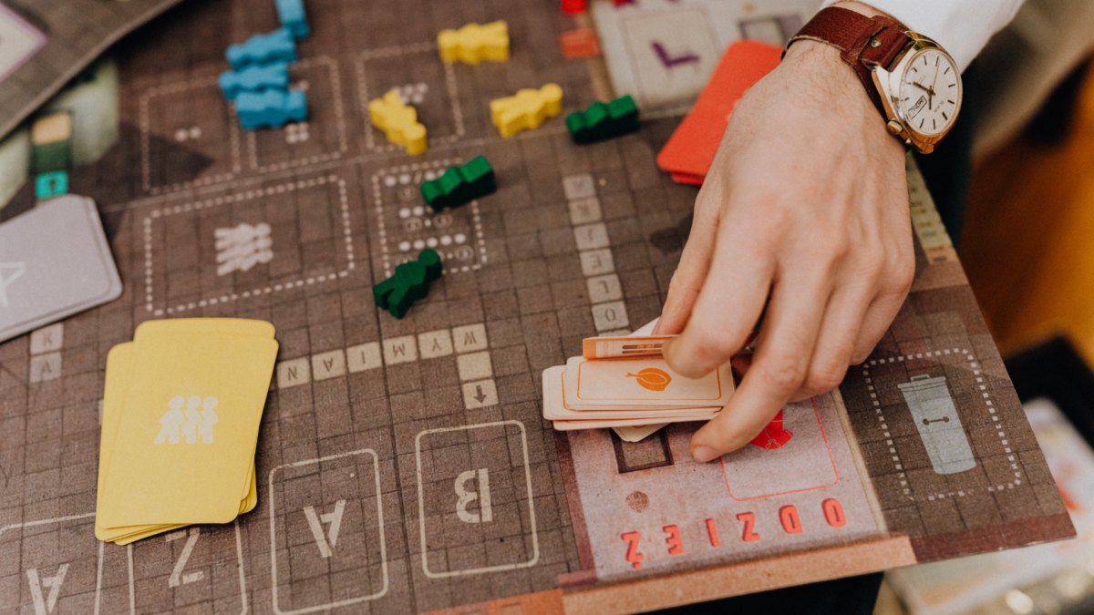 Queer Board Game Meetup