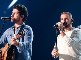 DAN + SHAY VIP LOUNGE EXPERIENCE UPGRADE (NO TICKET INCLUDED)