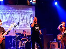 Candlebox with The Verve Pipe