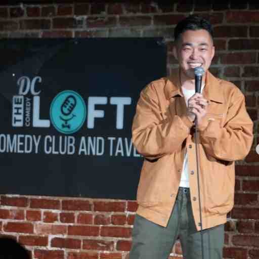 Fumi Abe Live at The Loony Bin
