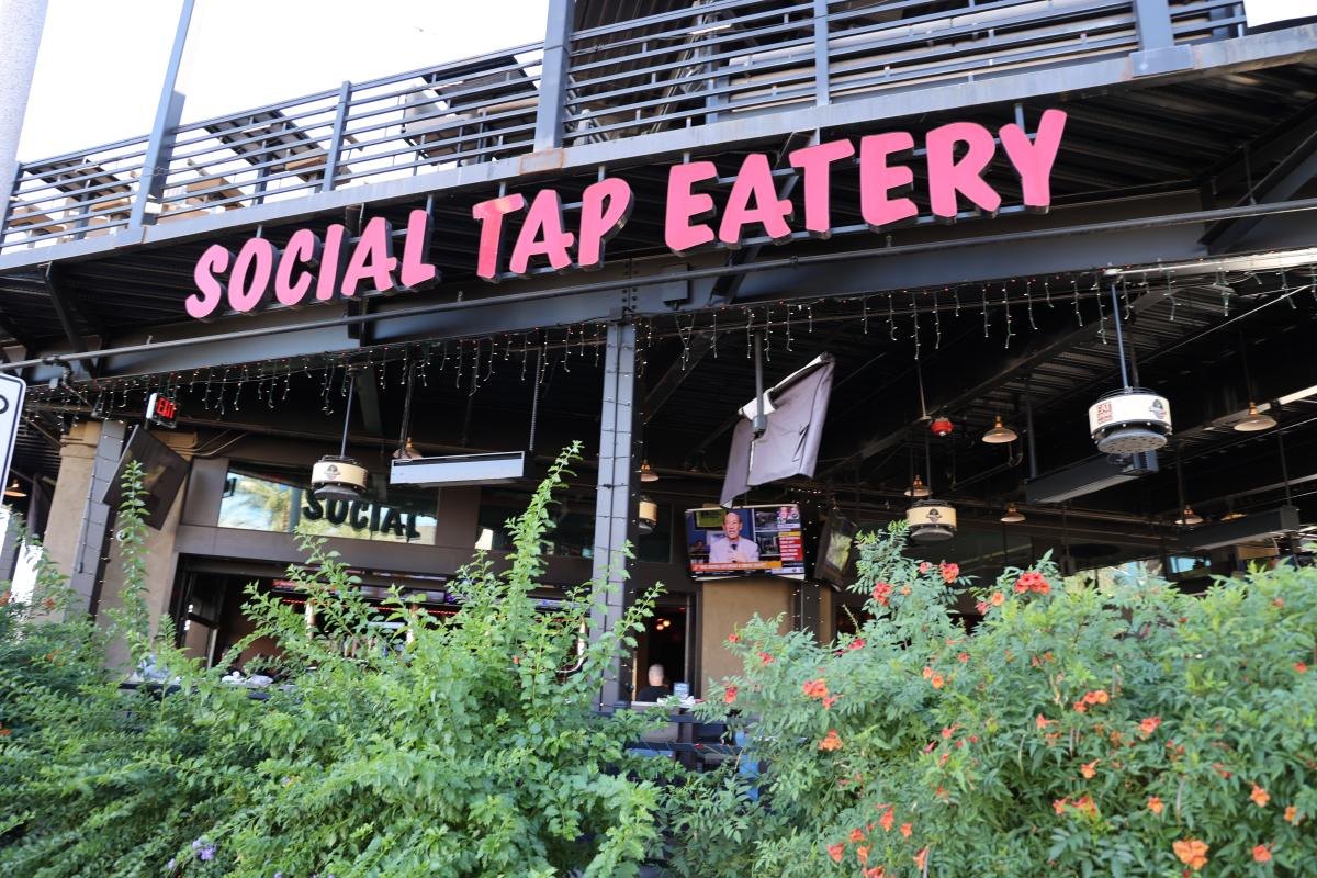 Social Tap Trivia Night