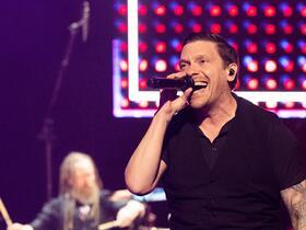 Shinedown with Coheed and Cambria