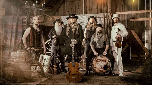 Korpiklaani | Crimson Shadows