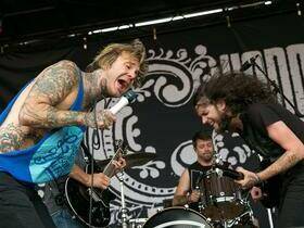 Chiodos with 156/Silence