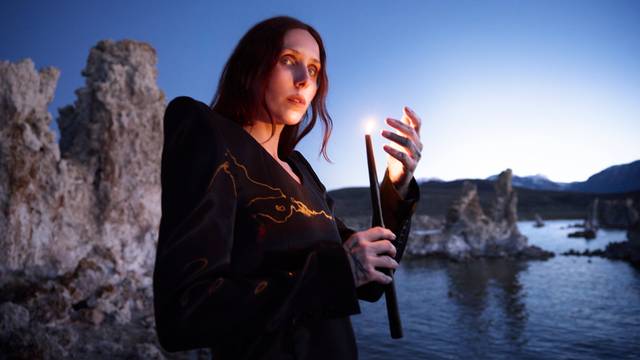 Chelsea Wolfe: THE DARK World Tour