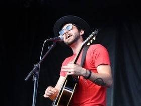 Shakey Graves with Jobi Riccio