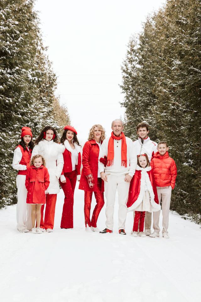 Natalie MacMaster & Donnell Leahy Present: A Celtic Family Christmas
