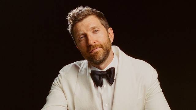 Brett Eldredge: Glow 10 Year Anniversary Tour