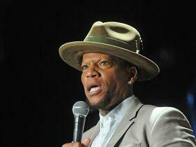 DL Hughley (21+)