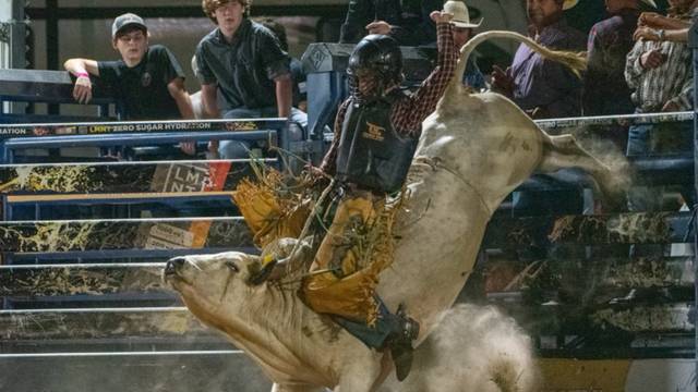 Buckin' On The Pearl - Saturday