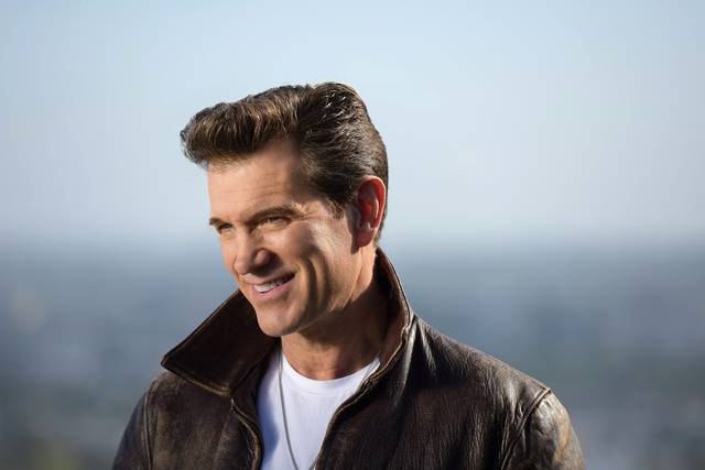 Chris Isaak's Holiday Show