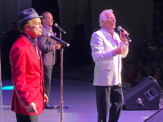 Holiday Doo Wop