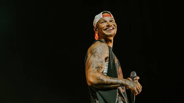 KMLE's Beers with Friends Starring Kane Brown