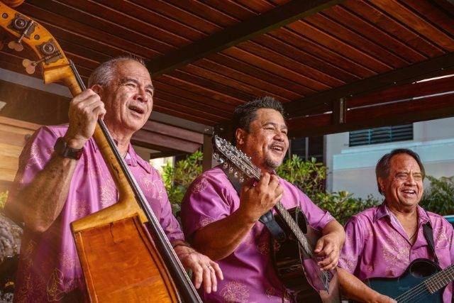 Ho'okena for the Holidays