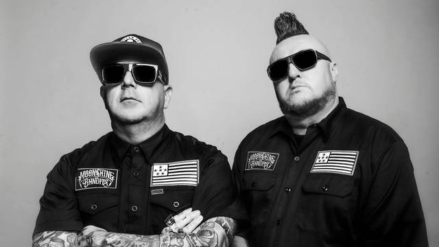 Handcuffs & Honkytonks Tour - Ages 18+