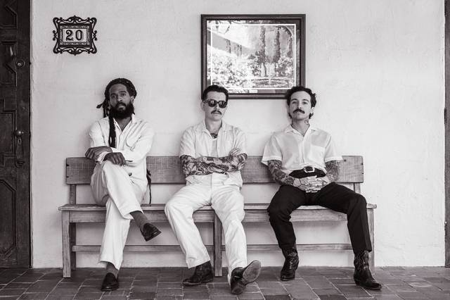 Thee Sacred Souls with LA LOM