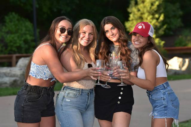 Wine Walk for Wildlife!