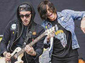 Sleeping With Sirens with Rain City Drive