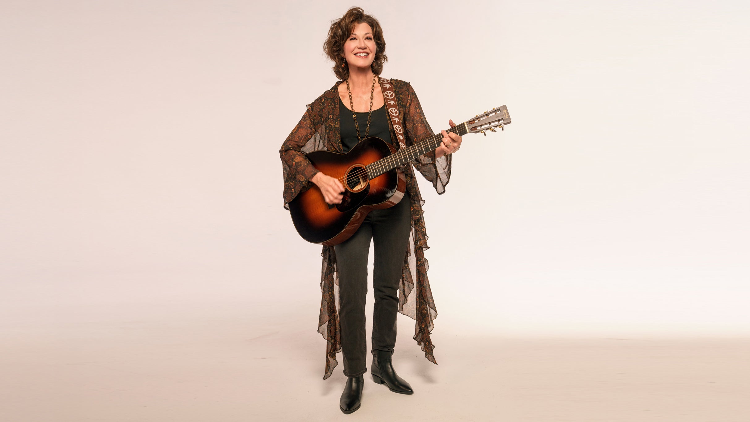 Christmas Together with Amy Grant | Official Ticket + Hotel Packages