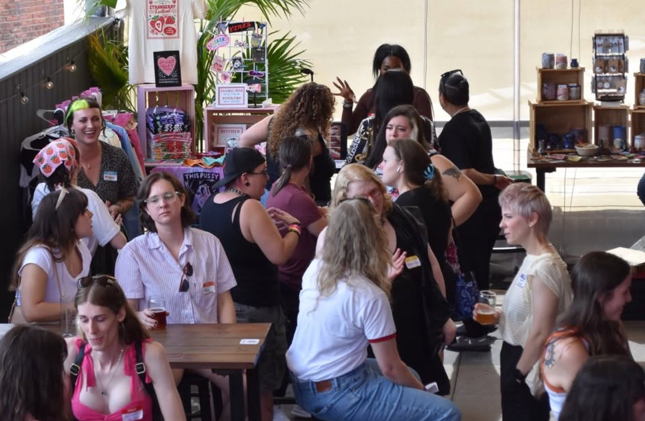 30+ Summer Sapphic Social
