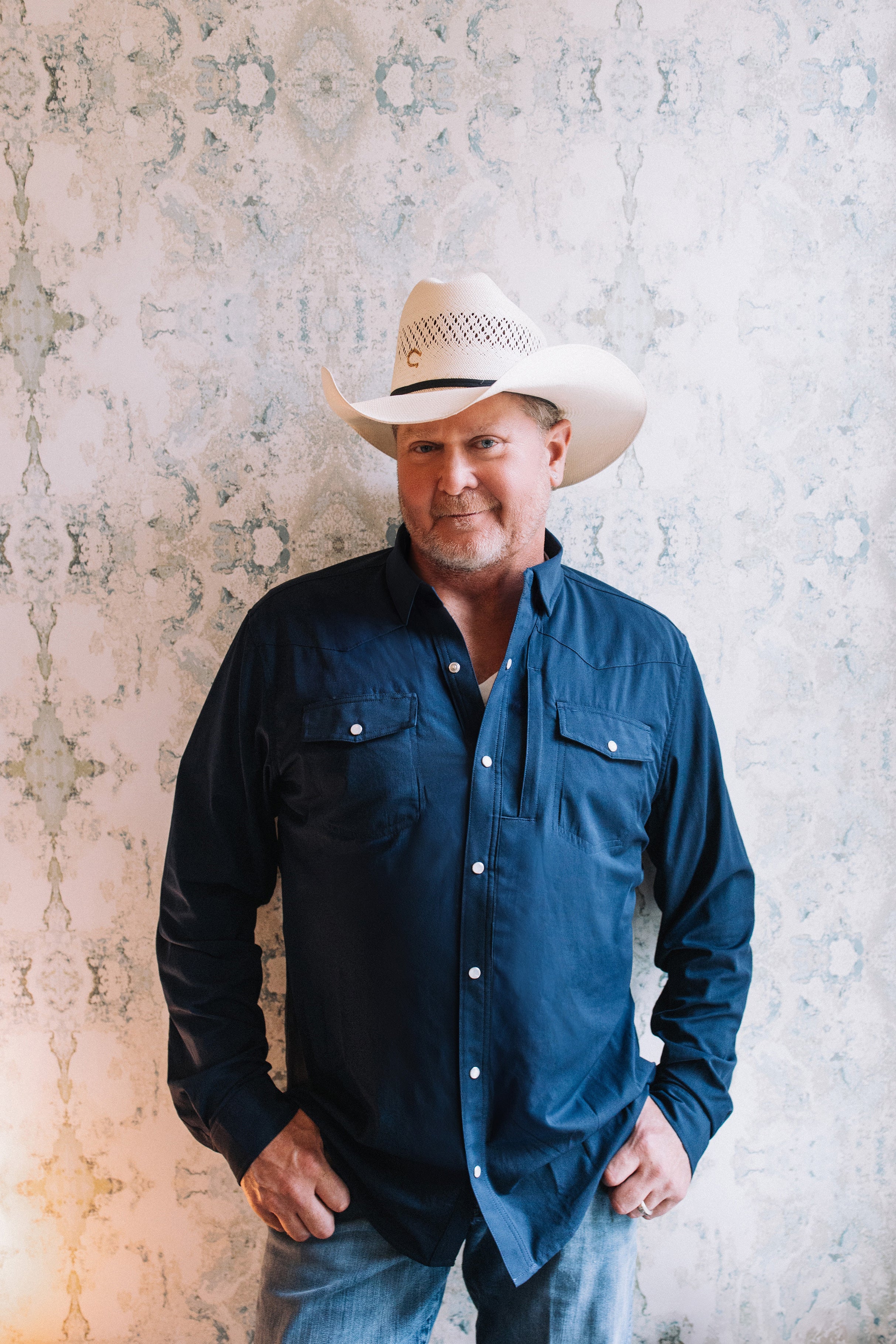 Tracy Lawrence w/ Josh Ward